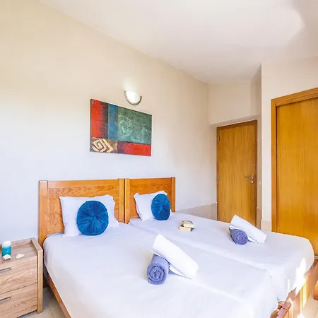 Holiday Home Albufeira Near Praia Da Oura * Албуфейра