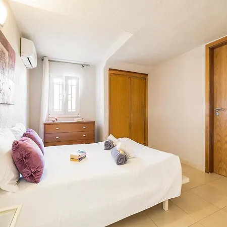 Holiday Home Albufeira Near Praia Da Oura Вилла